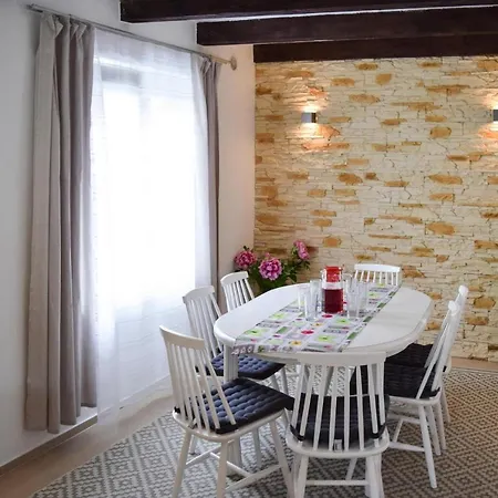 Attractive In With Fireplace And Garden
