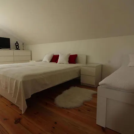 فندق Attractive In With Fireplace And Garden 4*