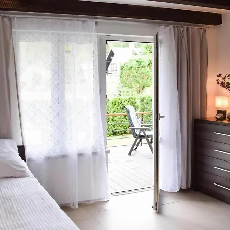 فندق Attractive In With Fireplace And Garden 4*